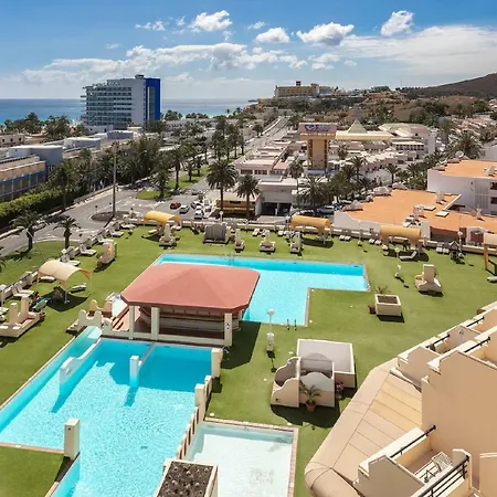 On The Seafront, Overlooking The Beach, Swimming Pools, Equipped. Wifi